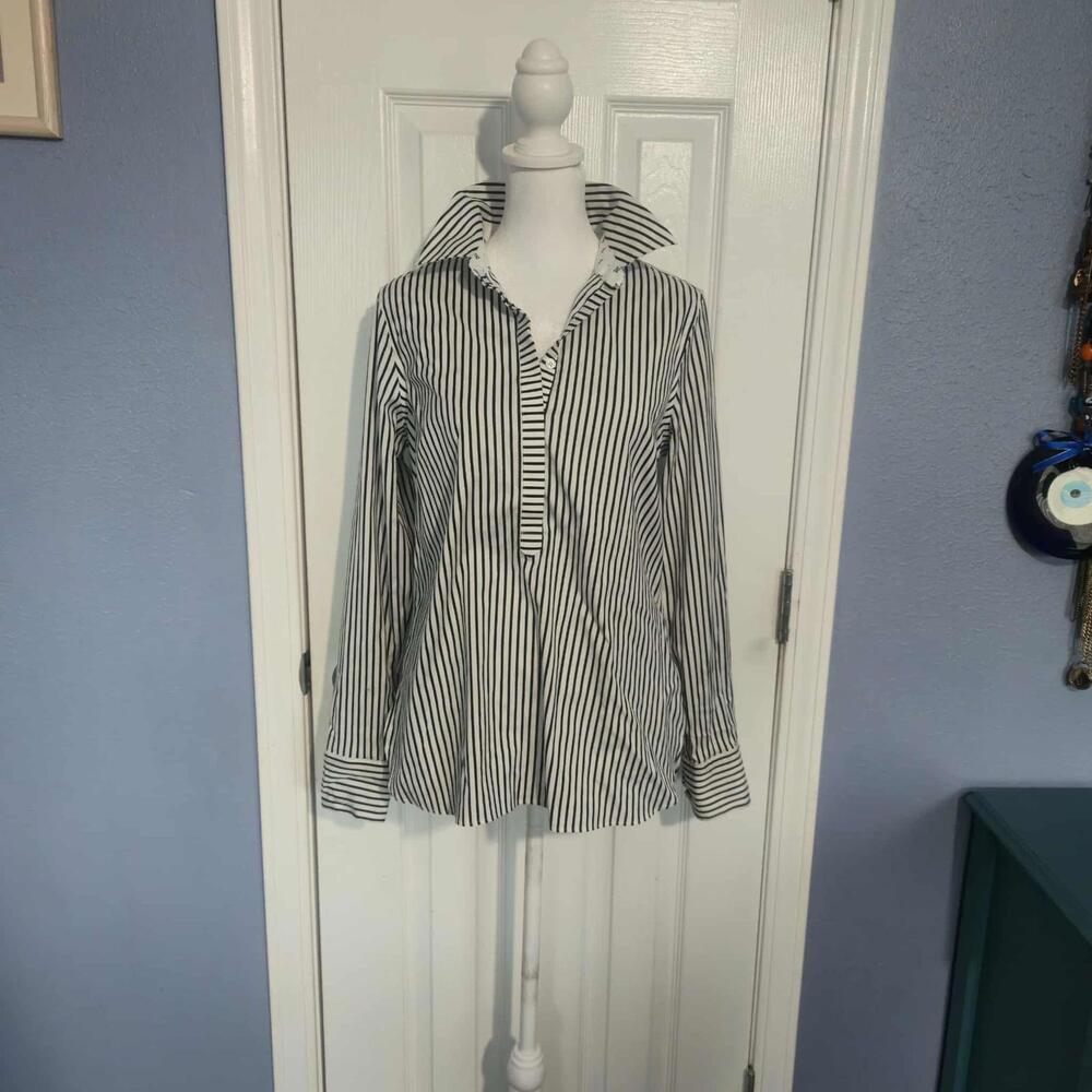 NWOT Talbots Women's Size 4 Wrinkle Resistant Black and White Striped Blouse